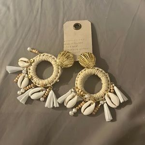 NWT Anthropologie shell pearl drop earrings